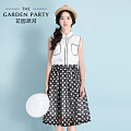 The Garden Party 5TCM1101