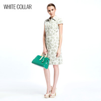 white collar 000039213